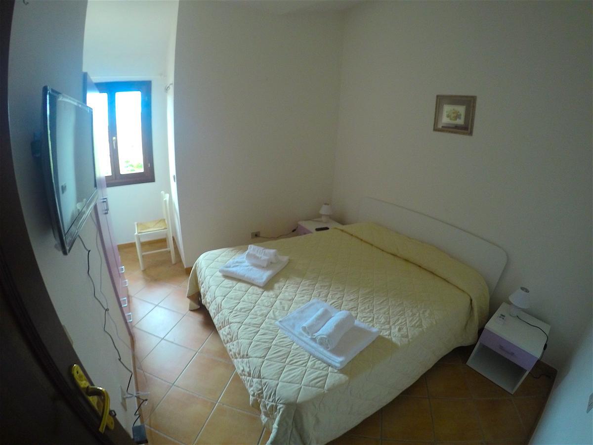 La Coccinella Al Mare Bed & Breakfast San Teodoro  Luaran gambar