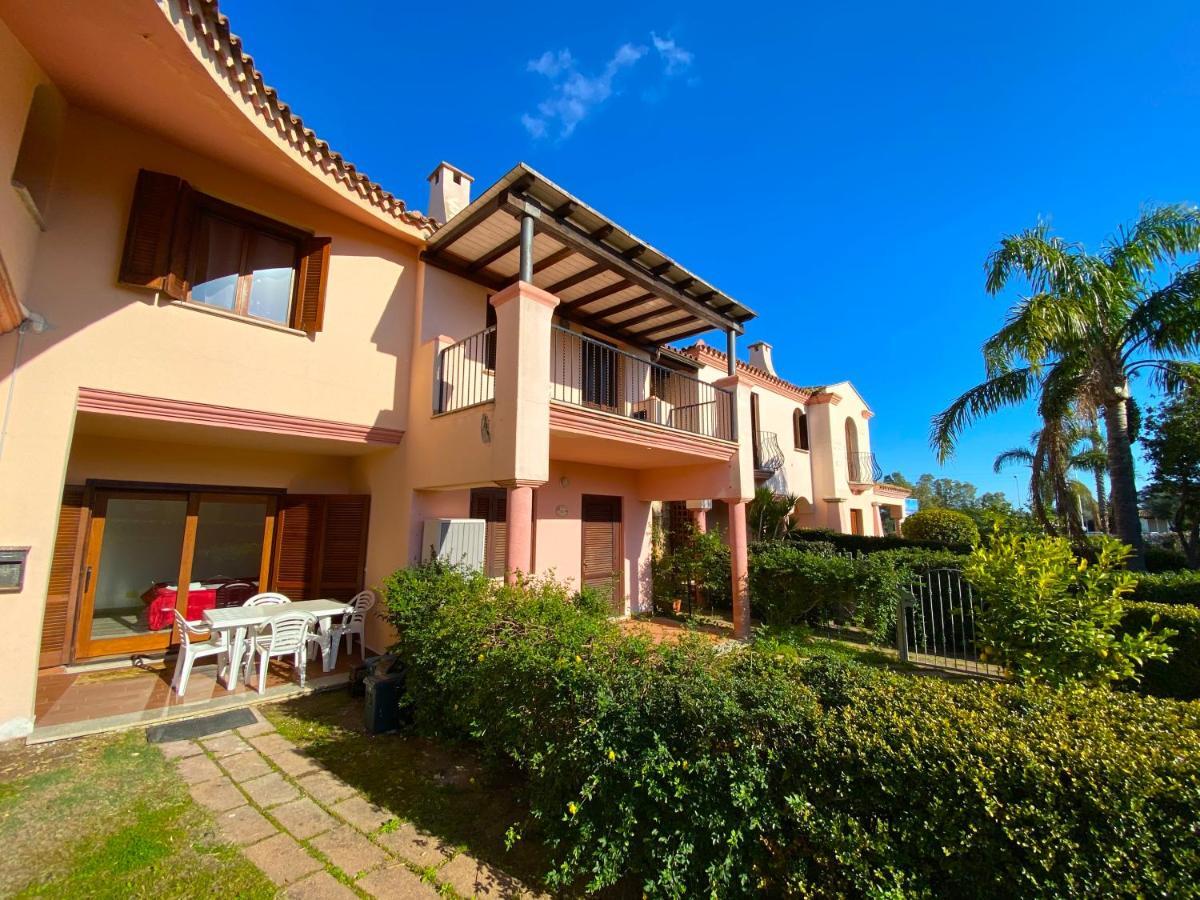 La Coccinella Al Mare Bed & Breakfast San Teodoro  Luaran gambar